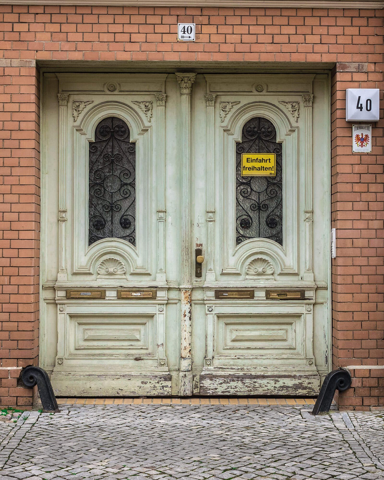 Toreinfahrt in Babelsberg