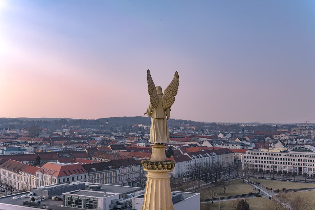 Ausblick von der Nikolaikirche auf Platz der Einheit, Friedrich-Ebert-Straße
